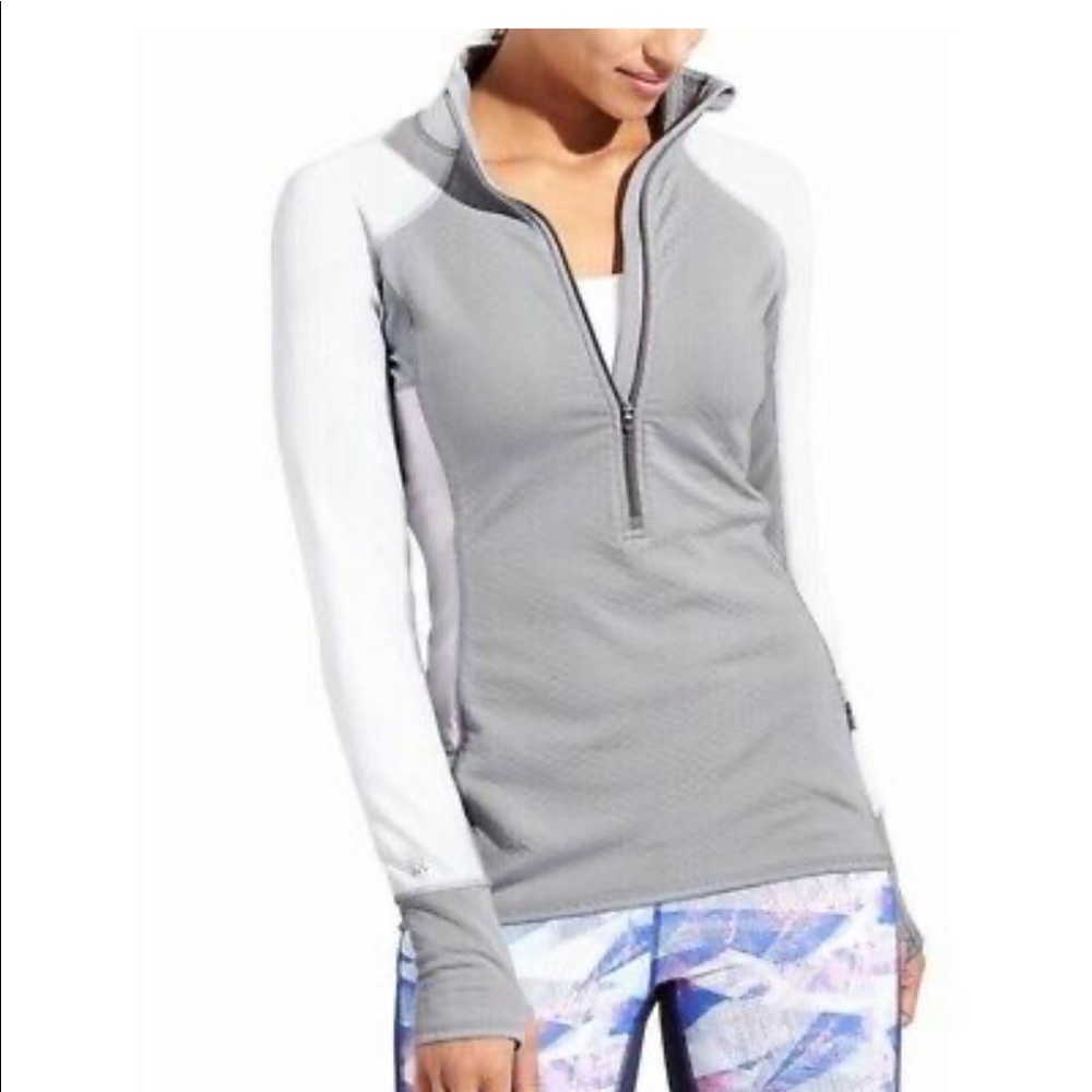 Athleta M Gray White Heat Zone Half Zip pullover